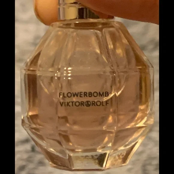 FLOWERBOMB MINI PARFUM-                                    BY VIKTOR AND ROLF - Picture 5 of 5